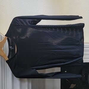 NWOT. Summersalt Long sleeve black layering tee